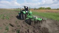 Дісковка Города Трактором Euro Feng 454 XL та Дісковою Бороною BOMET !