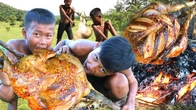 Primitive Technology: Cooking & eating Openfire whole chicken recipe!
