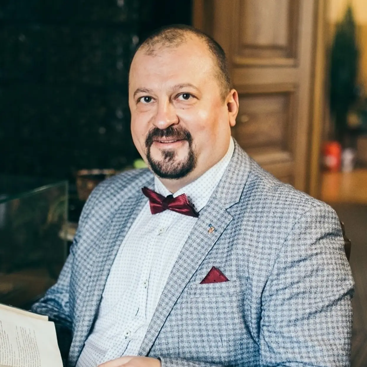 Богдан Тихолоз