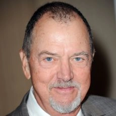 Gregory Itzin