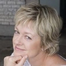 Elizabeth MacRae