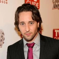 Alex O’Loughlin