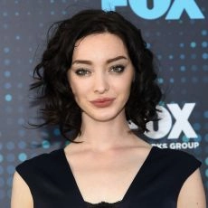 Emma Dumont