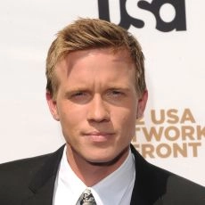 Warren Kole