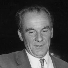 Douglas Seale