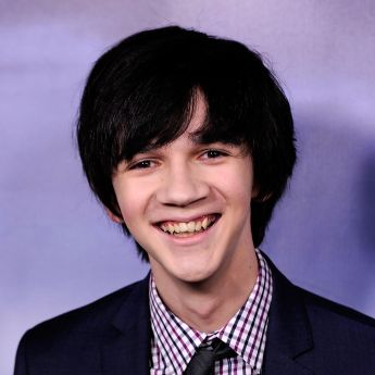 Zach Mills