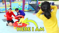 Boram plays in kids waterpark