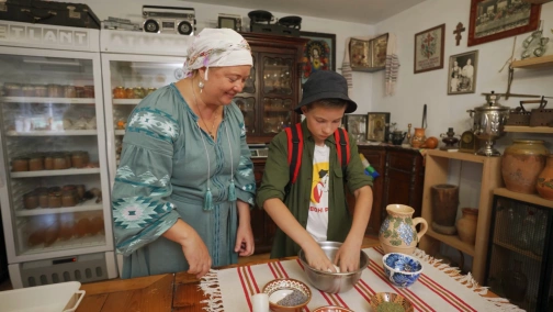 Червоні рюкзаки