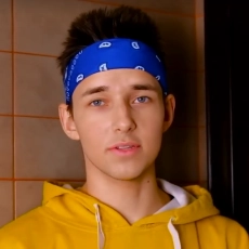 Tomas