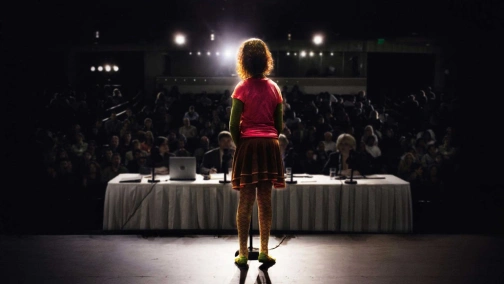 Акела і бджола